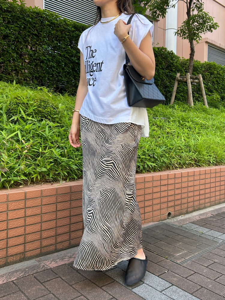 COOMB(クーム) |アシンメトリーロゴＴシャツ