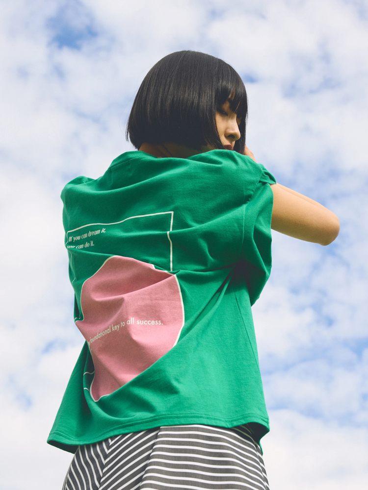 Arumlily by COOMB(アロームリリーバイクーム) |ロゴプリントTシャツ